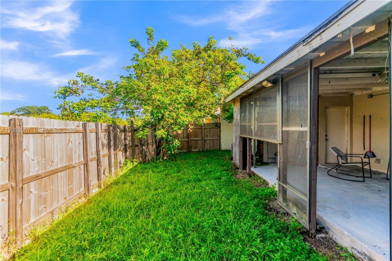 20248 NW 27th Place, Miami Gardens, FL 33056 Photo