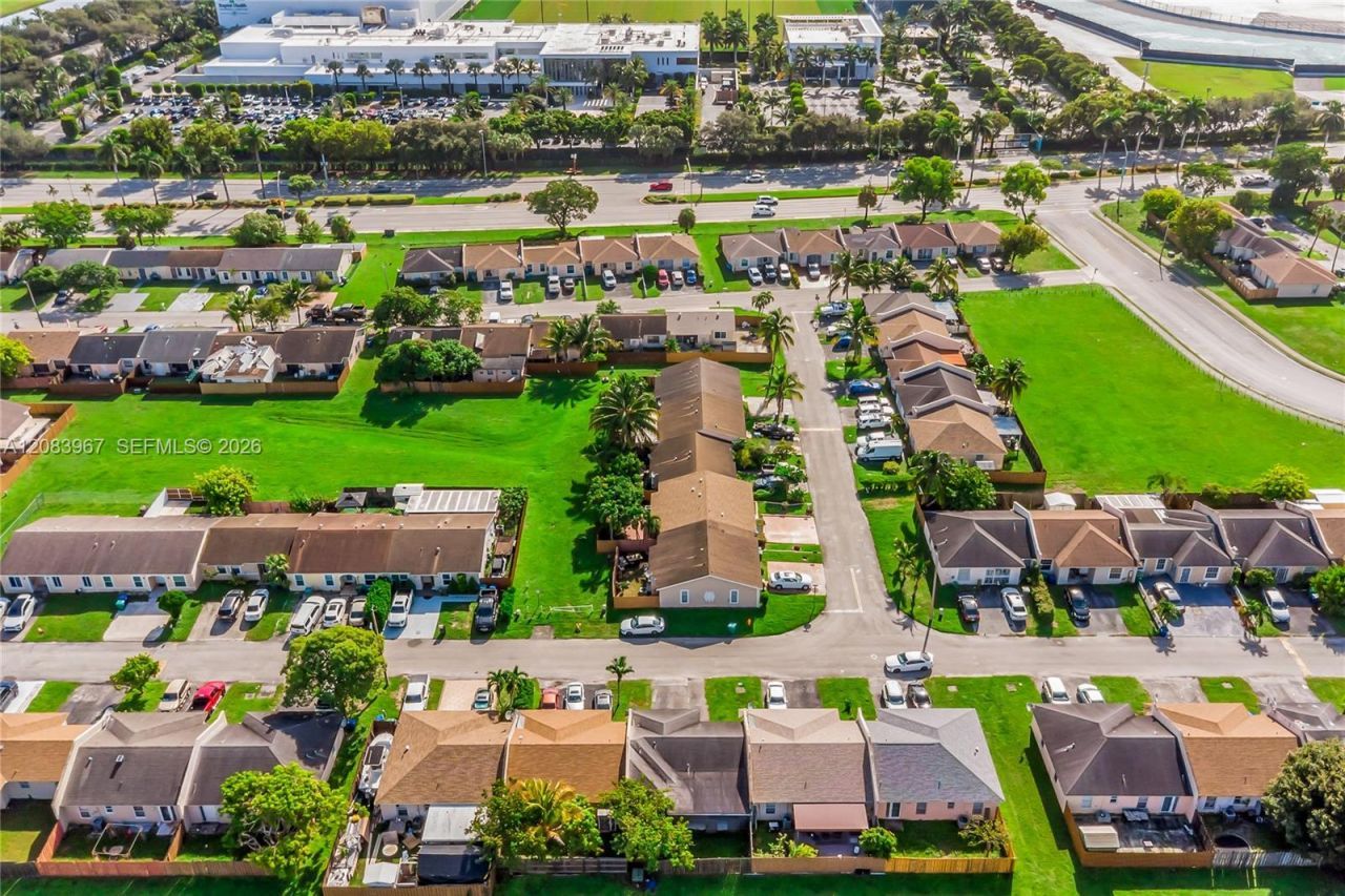 20248 NW 27th Place, Miami Gardens, FL 33056 Photo