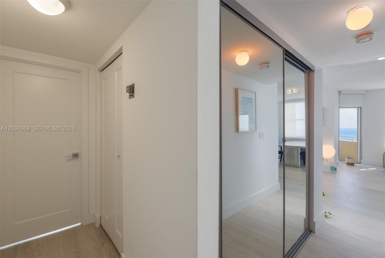 1950 S Ocean Dr, Unit 11P, Hallandale Beach, FL 33009 Photo