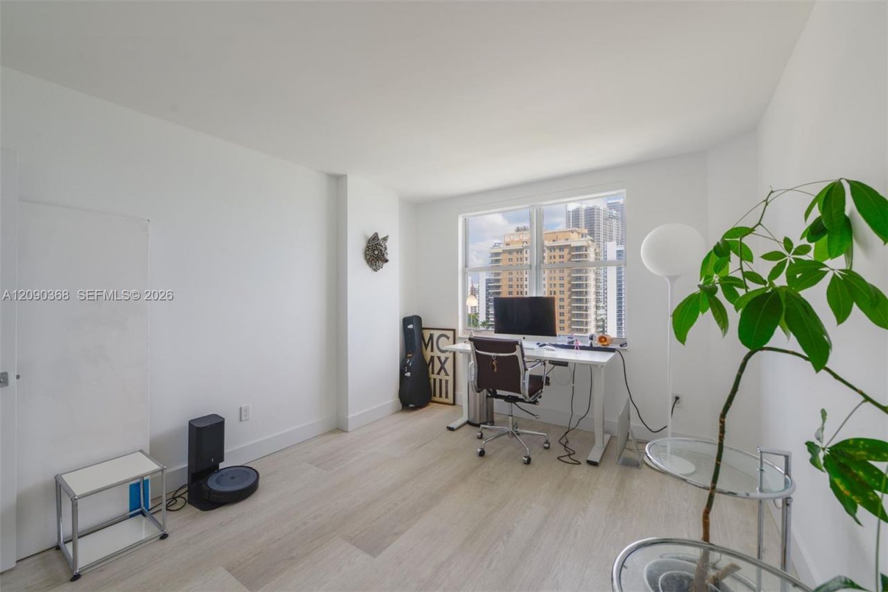 1950 S Ocean Dr, Unit 11P, Hallandale Beach, FL 33009 Photo