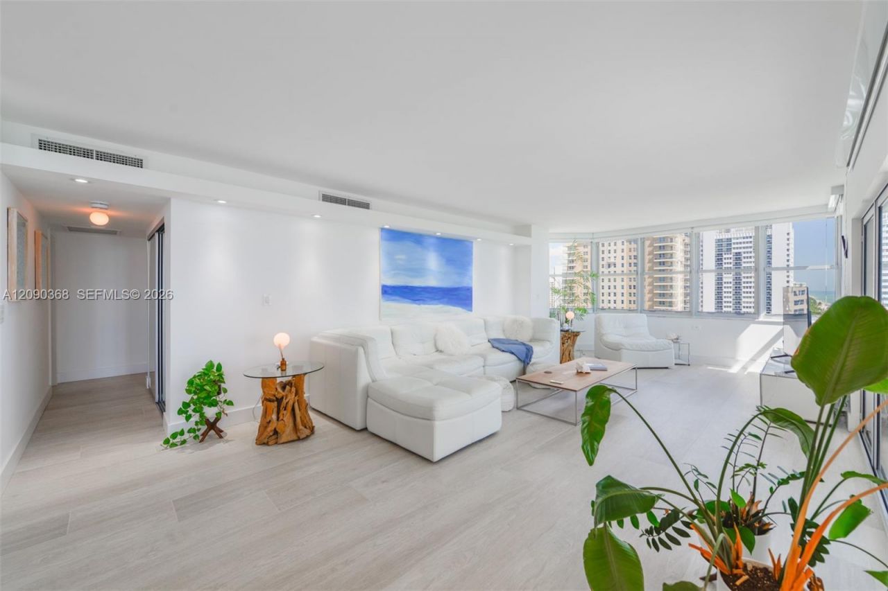 1950 S Ocean Dr, Unit 11P, Hallandale Beach, FL 33009 Photo