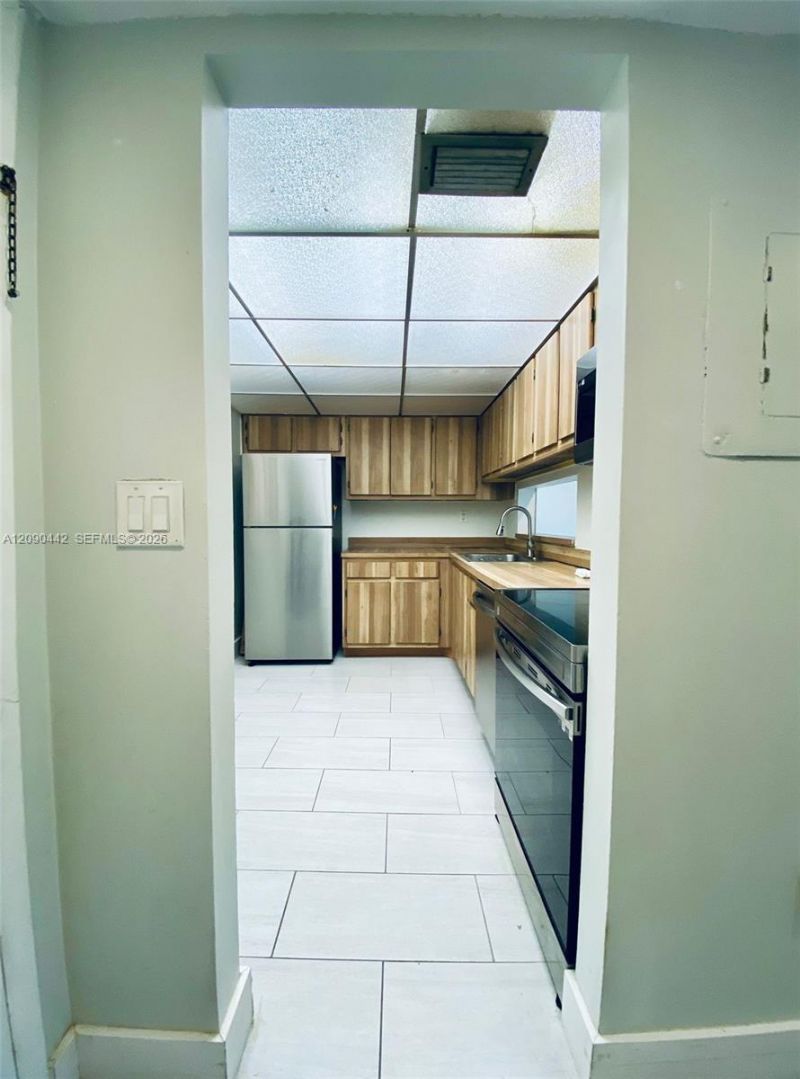 8015 SW 107th Ave, Unit 117, Miami, FL 33173 Photo