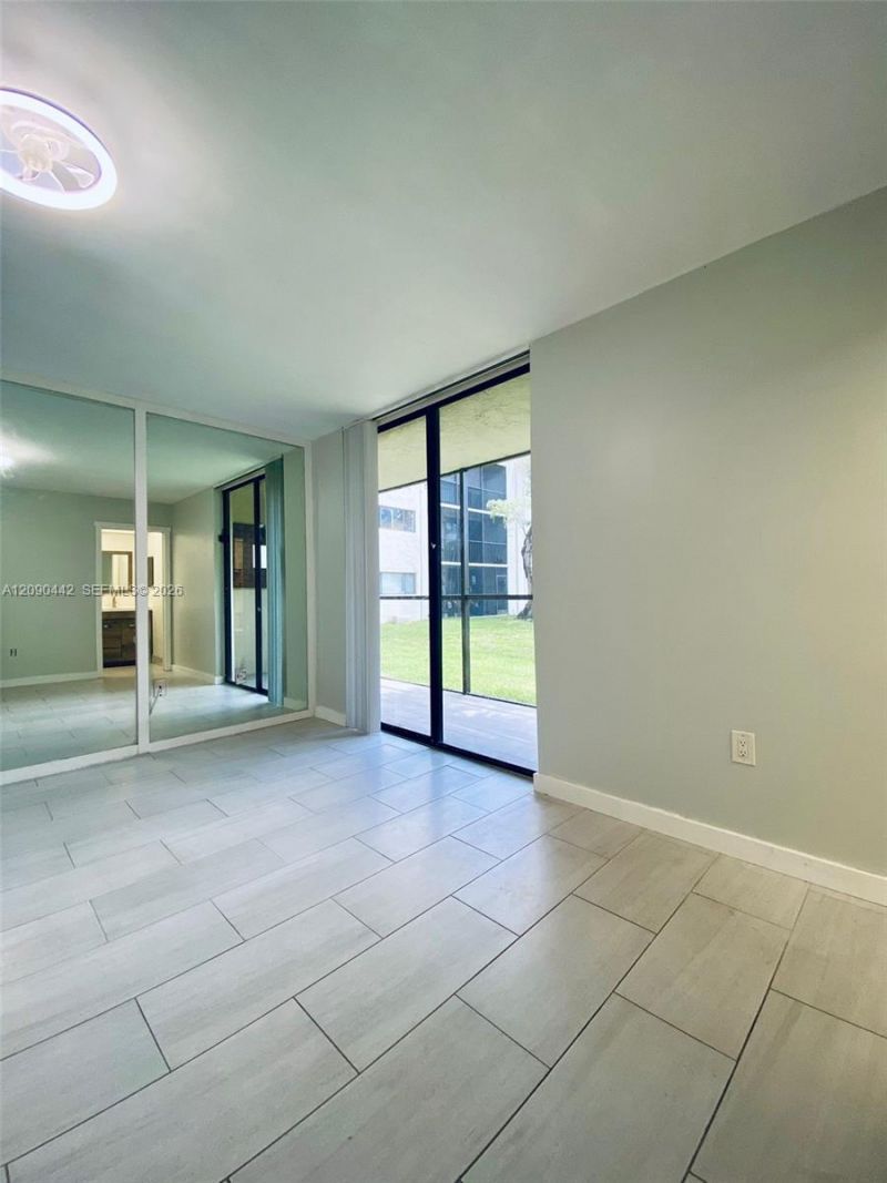 8015 SW 107th Ave, Unit 117, Miami, FL 33173 Photo