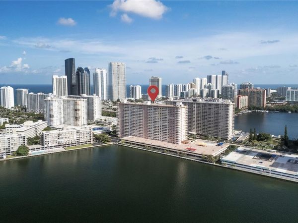 251 174th St, Unit 812, Sunny Isles Beach, FL 33160