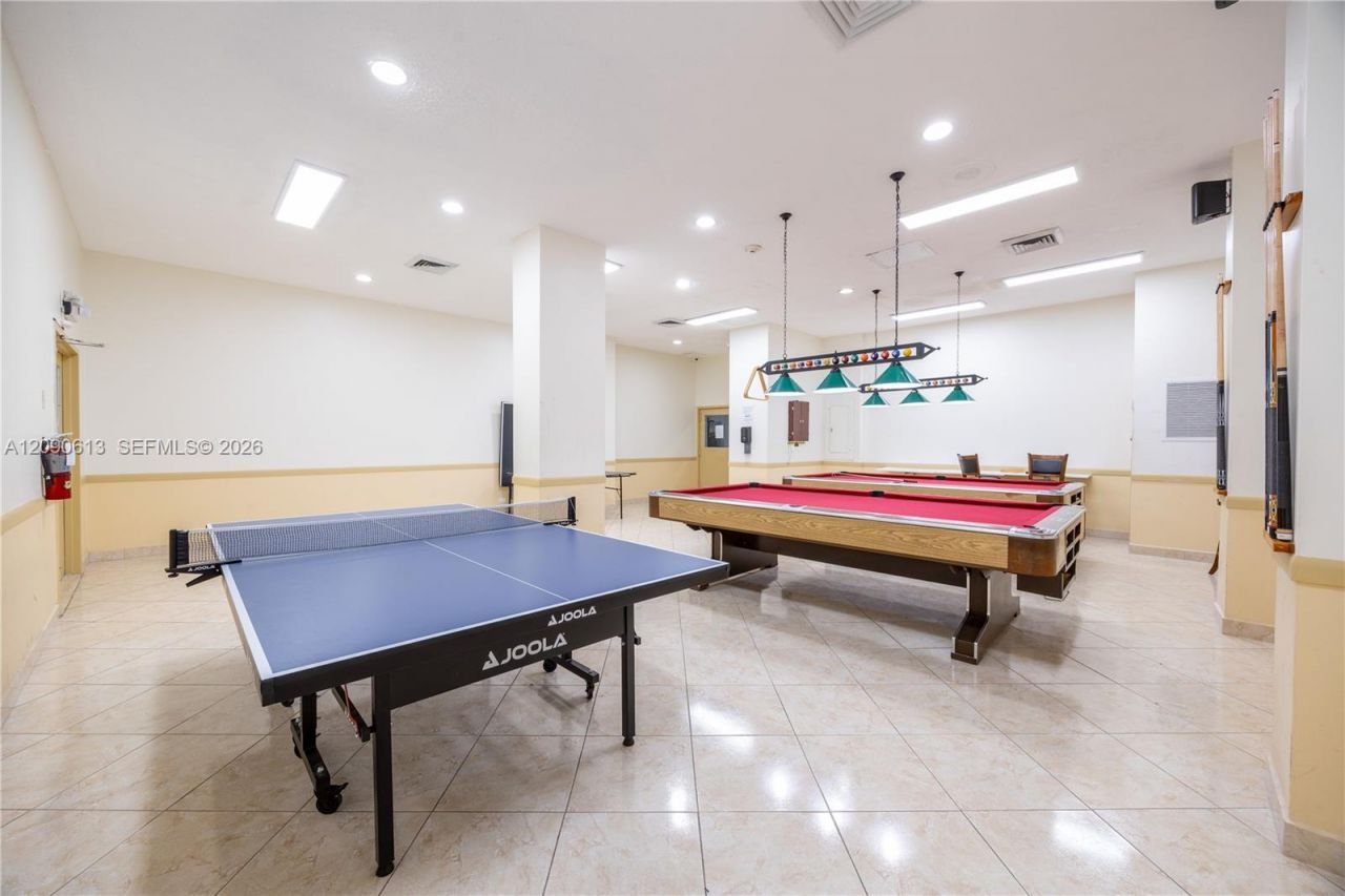 251 174th St, Unit 812, Sunny Isles Beach, FL 33160 Photo