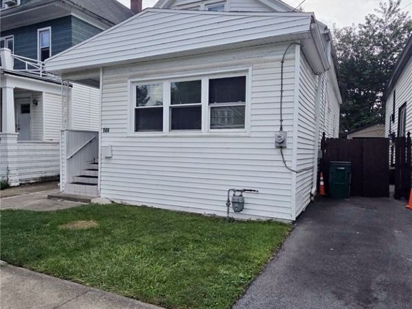 146 Floss Avenue , Buffalo, NY 14215