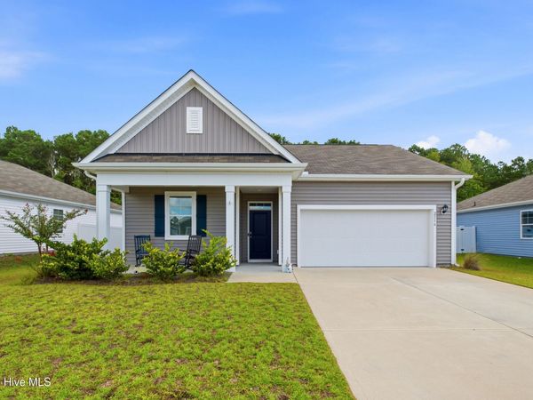 2116 Bella Point Drive SE, Bolivia, NC 28422