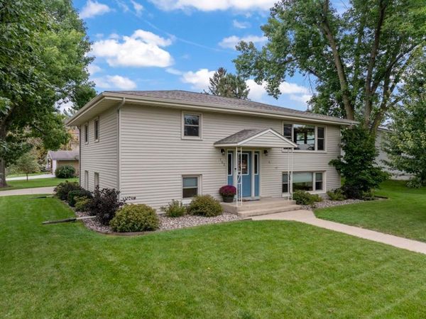700 Lyndale Avenue, Spring Valley, MN 55975