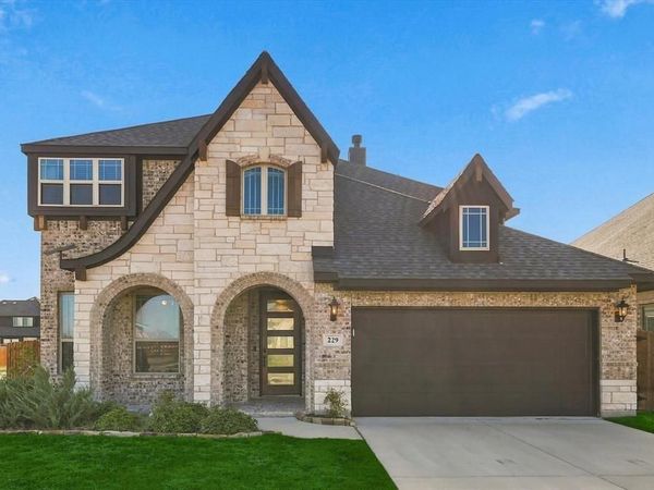 229 Clairmont Drive, Ponder, TX 76259