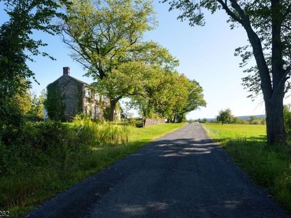 78 Rocktown Rd, East Amwell, NJ 08551