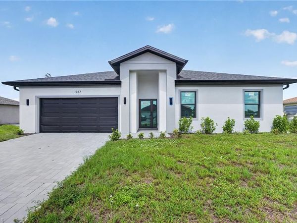 1727 NE 12th TER , CAPE CORAL, FL 33909
