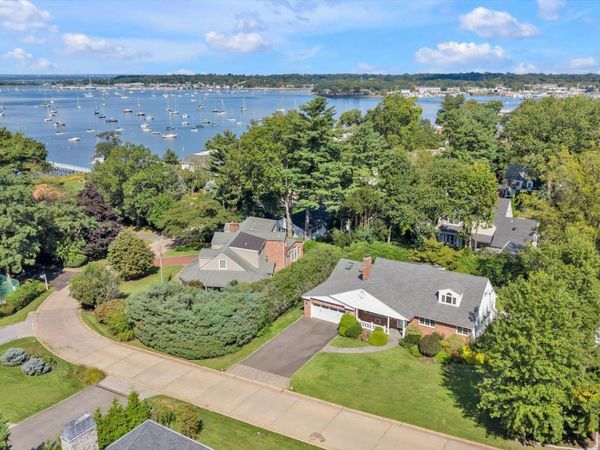 3 South Court , Port Washington, NY 11050