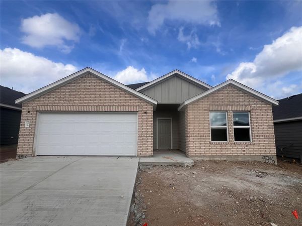9316 Furman DR, Austin, TX 78747