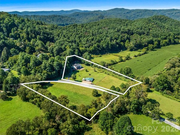 202 Morgan Drive, Penrose, NC 28766