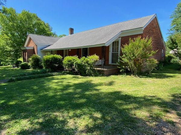9 Potts Camp Road, Waterford, MS 38685