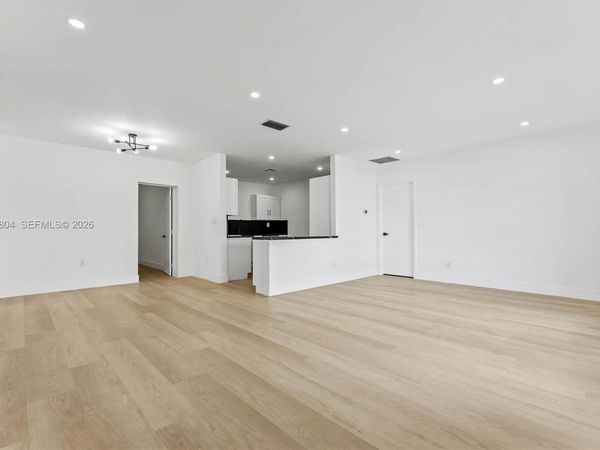 2610 NW 83rd Ave , Sunrise, FL 33322