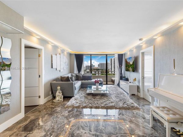 20355 NE 34th Ct , Unit 1422, Aventura, FL 33180