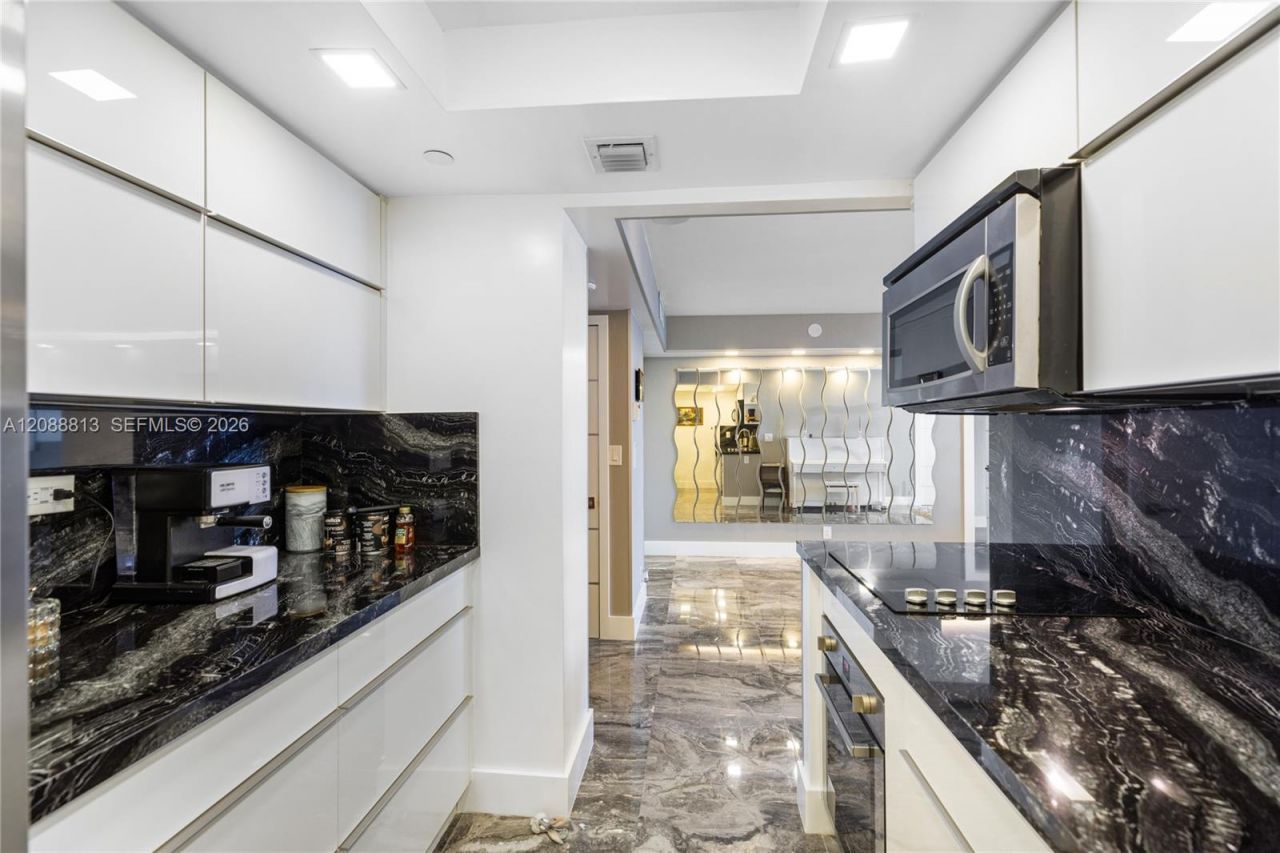 20355 NE 34th Ct , Unit 1422, Aventura, FL 33180 Photo