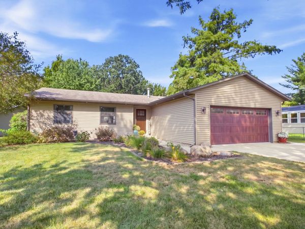 1103 Center Street, Mahomet, IL 61853