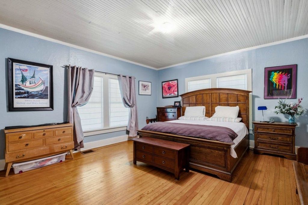 608 Main St. Photo 25