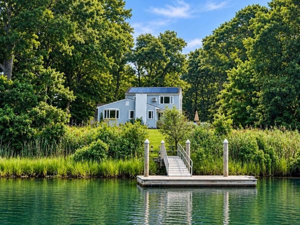 7 Wheeler Road, Shelter Island, NY 11965