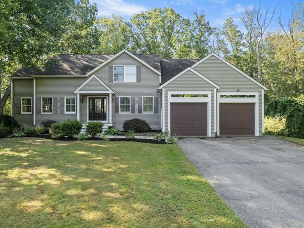 4 Becky's Way, Seabrook, NH 03874