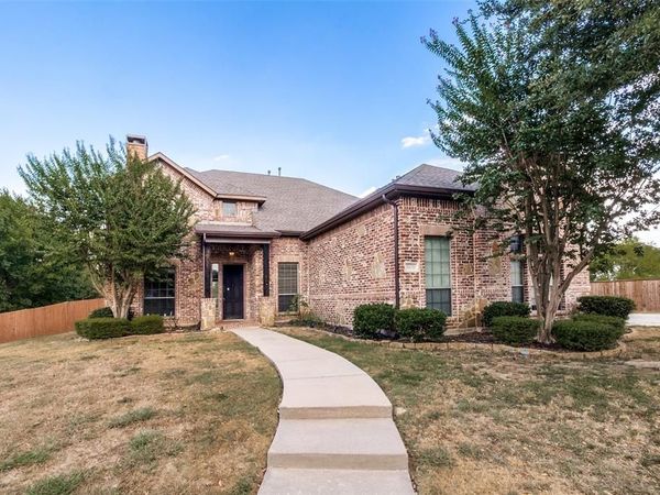 6631 Crestmoor Lane, Sachse, TX 75048