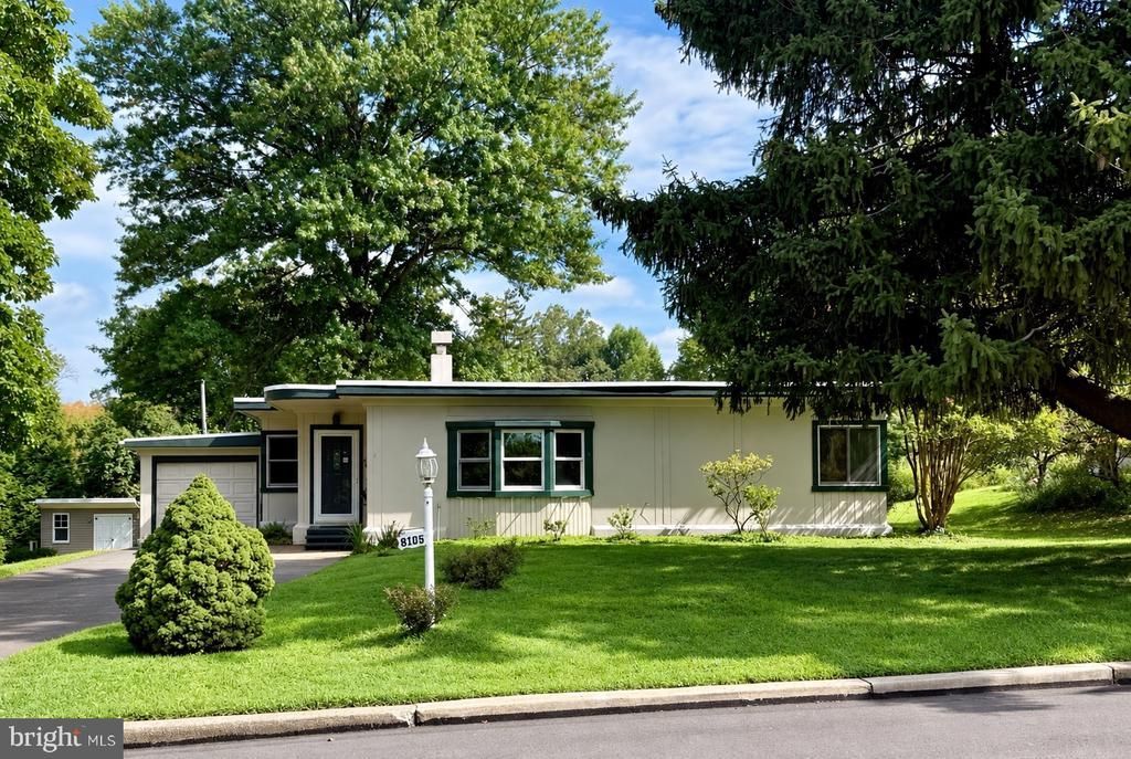 8105 MACARTHUR ROAD , WYNDMOOR, PA 19038