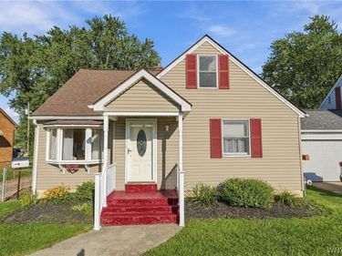 33 Lyndale Court, Buffalo, NY 14224