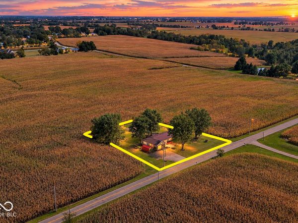 1211 N 450 W, Bargersville, IN 46106