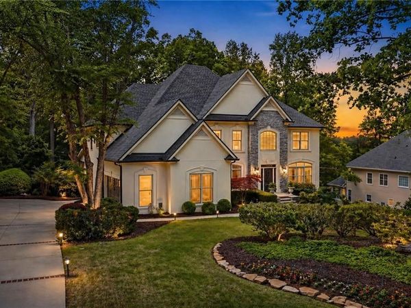 630 Danas Ridge Drive , Roswell, GA 30075