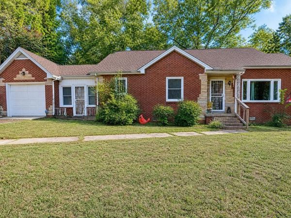 118 Rowland St , Camden, TN 38320