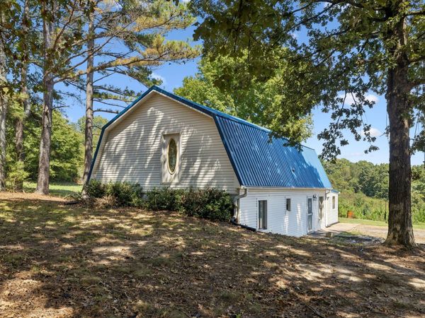 1219 Saint Michael Rd , Southside, TN 37171