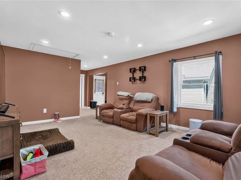 15414 Lakeshore Drive, Burton, OH 44021 Photo 13