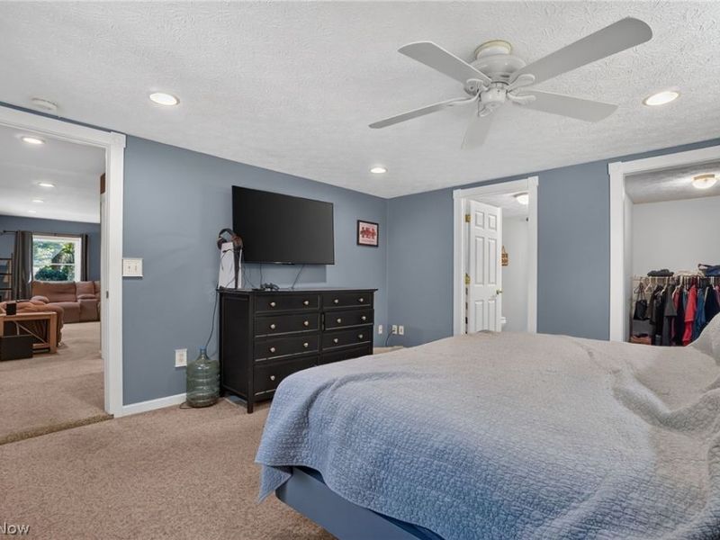 15414 Lakeshore Drive, Burton, OH 44021 Photo 18