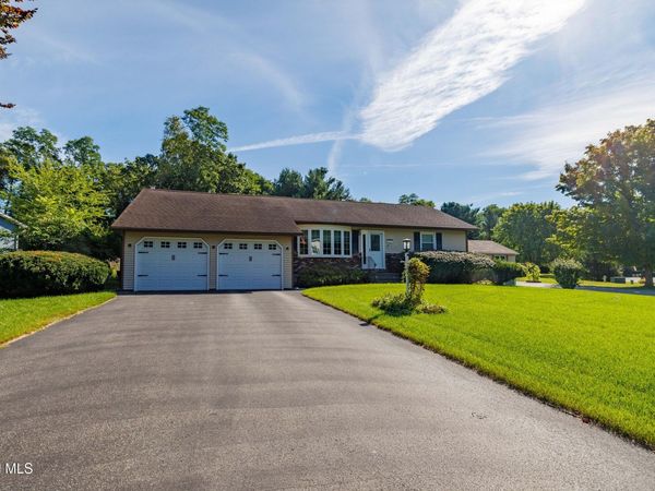 127 Sylvia Lane, Schenectady, NY 12306