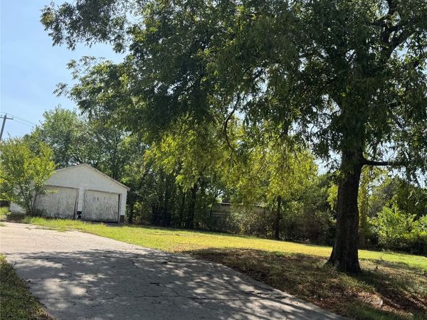 Ash Street , Ardmore, OK 73401