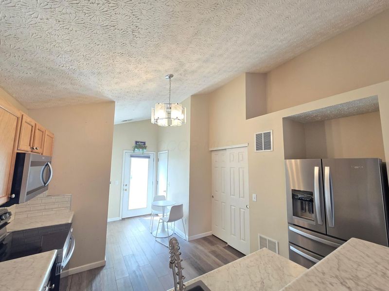 2253 Kilchurn Drive, Marion, OH 43302 Photo 13