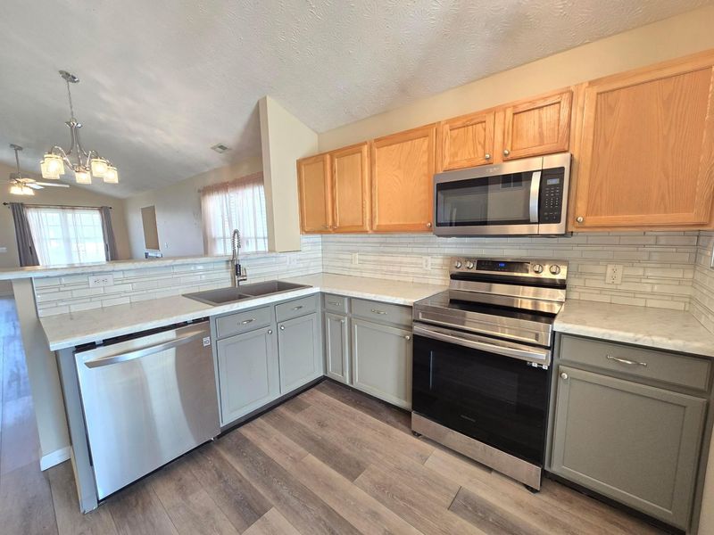 2253 Kilchurn Drive, Marion, OH 43302 Photo 16