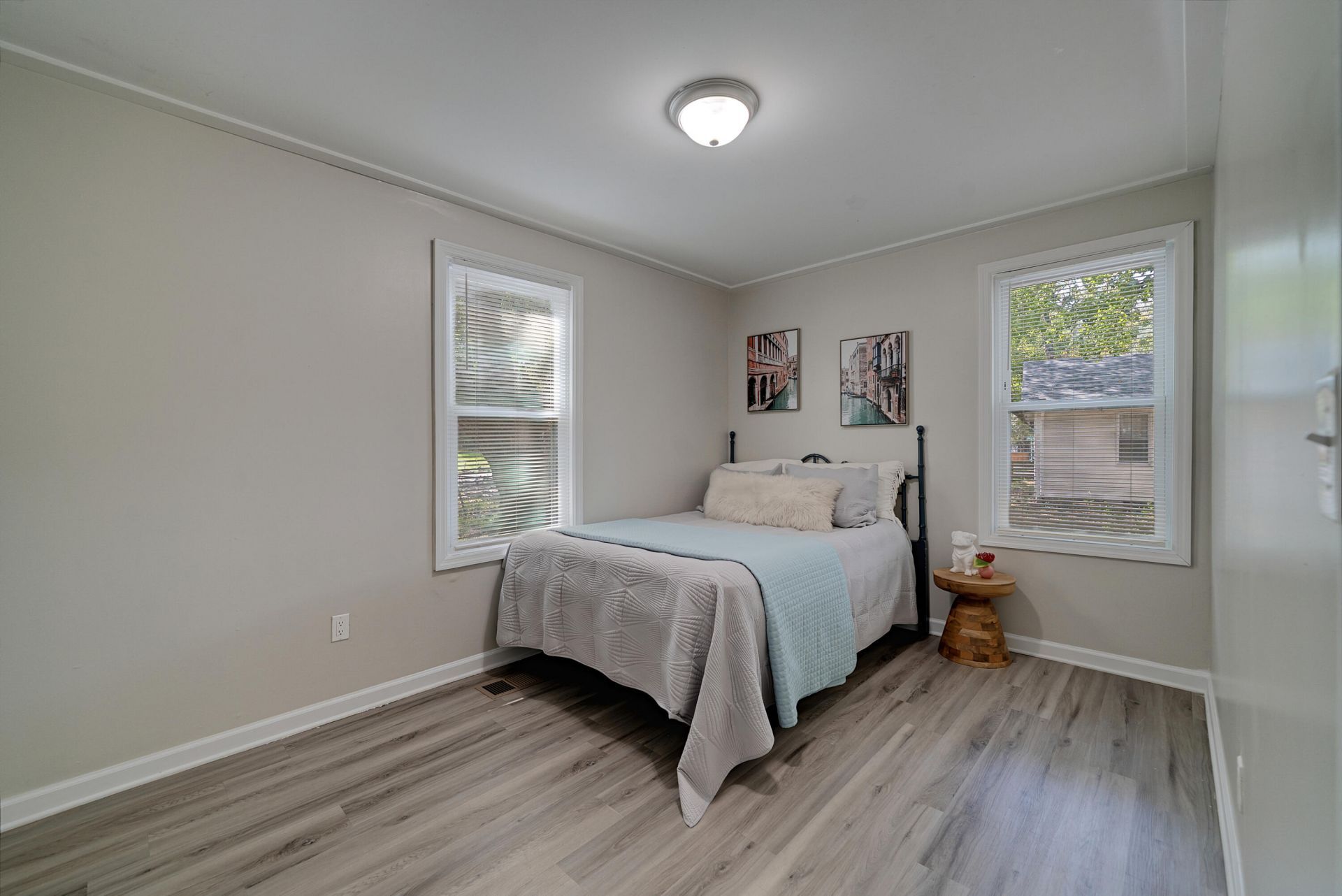 2707 Saratoga Road Photo 8