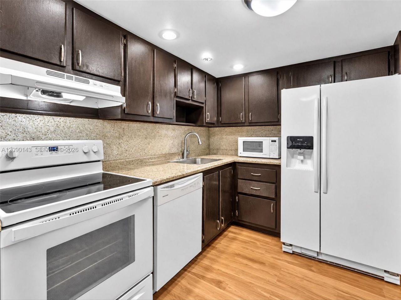 20379 W Country Club Dr, Unit 332, Aventura, FL 33180 Photo