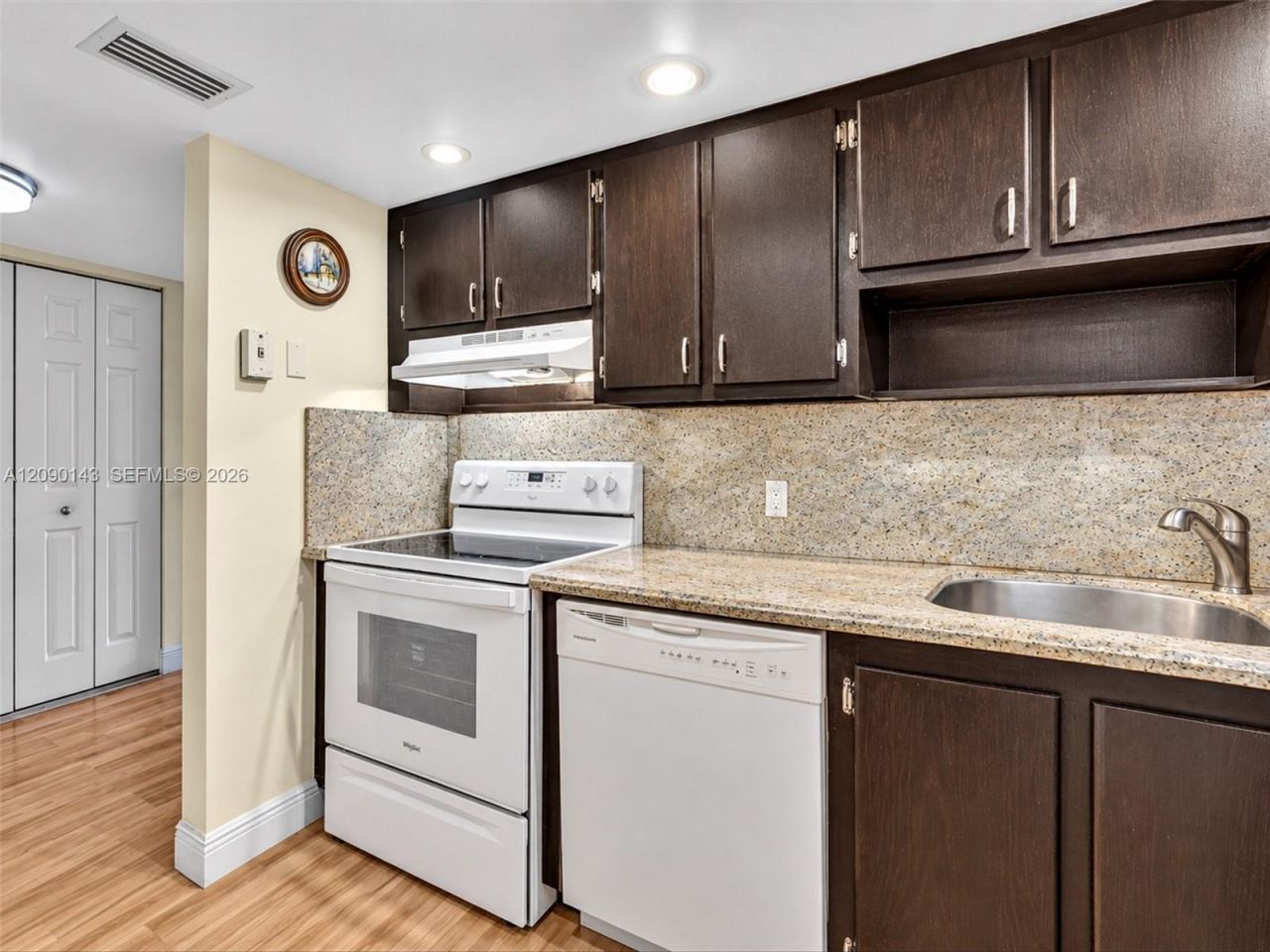 20379 W Country Club Dr, Unit 332, Aventura, FL 33180 Photo