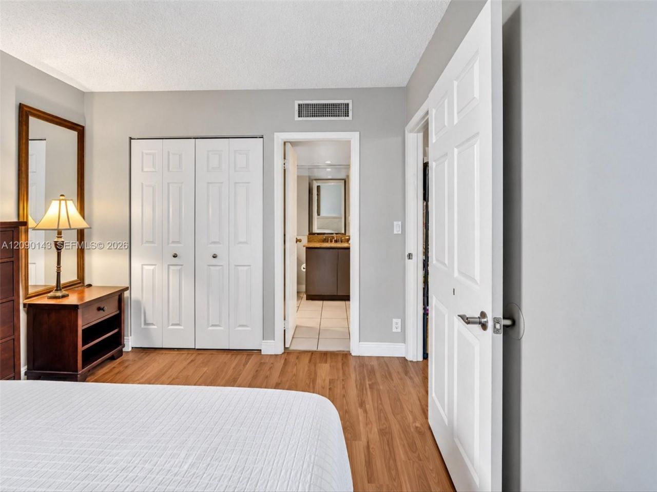 20379 W Country Club Dr, Unit 332, Aventura, FL 33180 Photo