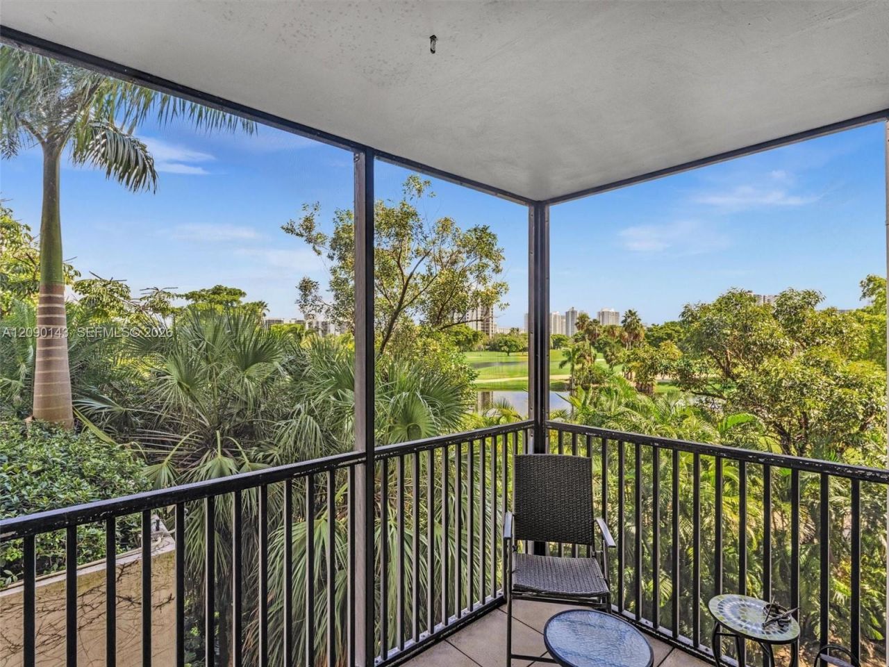 20379 W Country Club Dr, Unit 332, Aventura, FL 33180 Photo