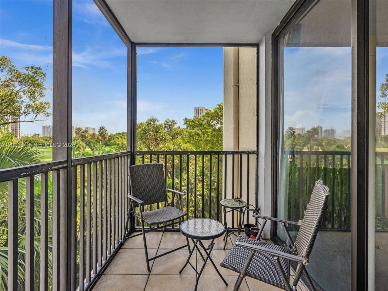 20379 W Country Club Dr, Unit 332, Aventura, FL 33180 Photo