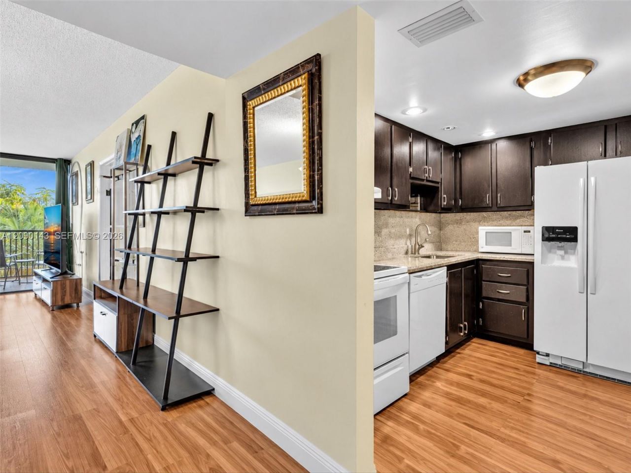 20379 W Country Club Dr, Unit 332, Aventura, FL 33180 Photo