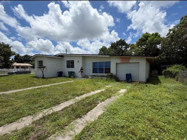 16810 NW 7th Ave Rd , Miami Gardens, FL 33169