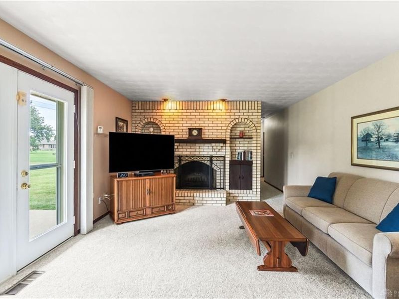 845 Burnside Drive, Tipp City, OH 45371 Photo 17