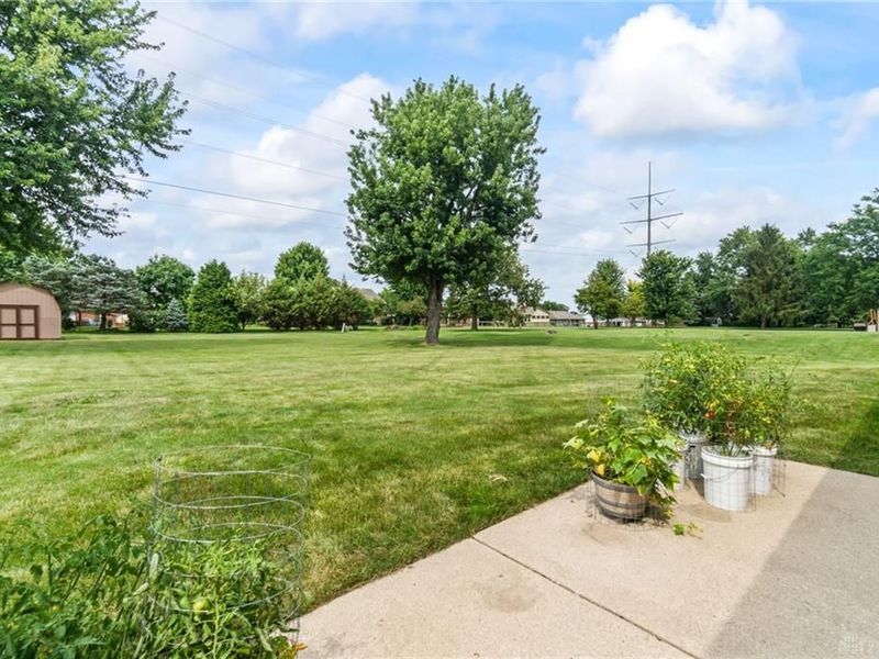 845 Burnside Drive, Tipp City, OH 45371 Photo 44