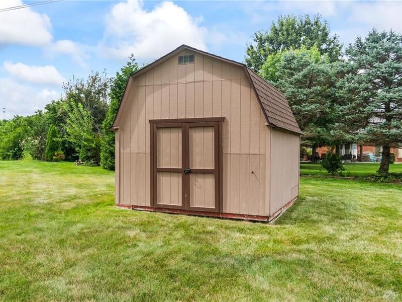845 Burnside Drive, Tipp City, OH 45371 Photo 49